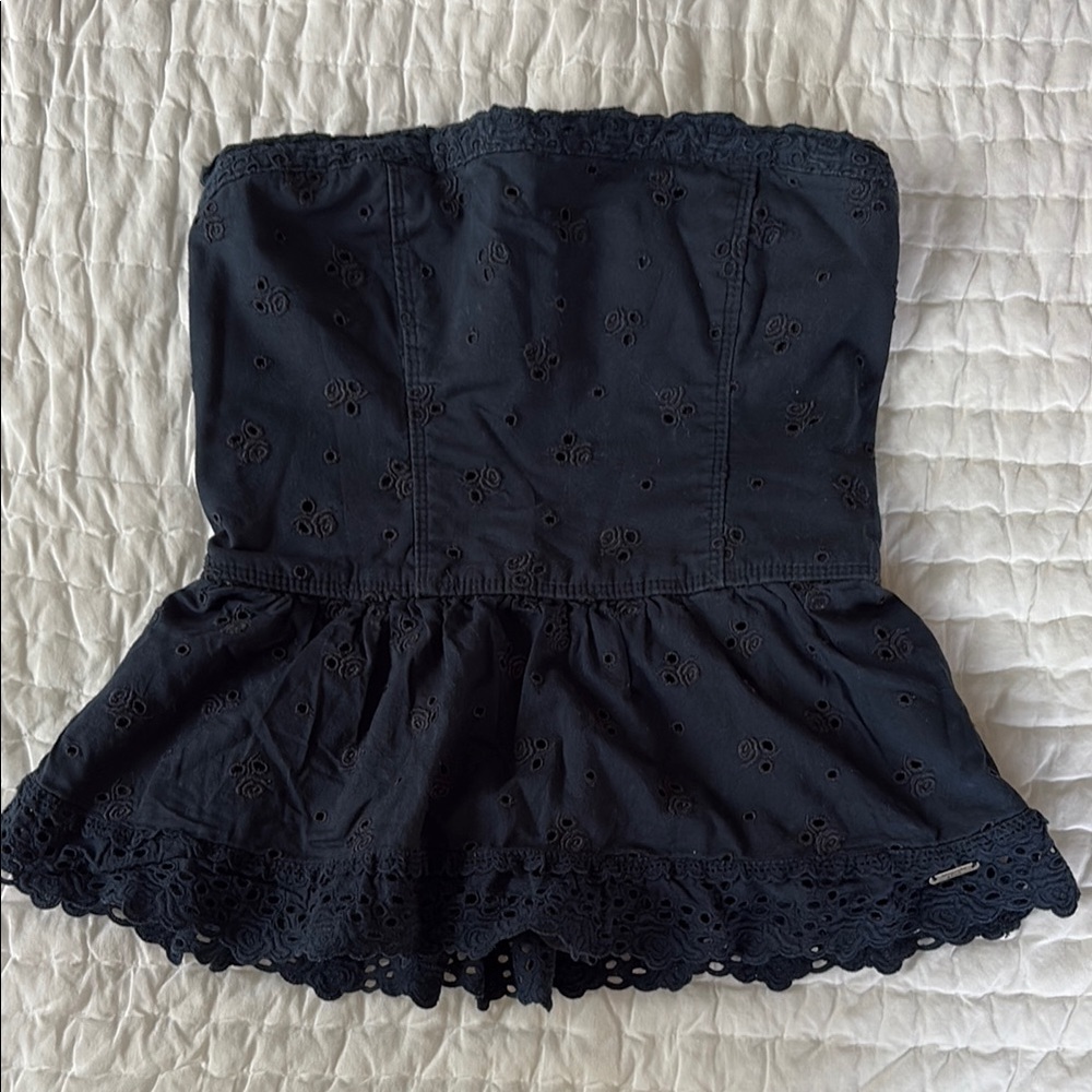 Abercrombie & Fitch Navy Blue vintage Eyelet Camisole sleeveless peplum